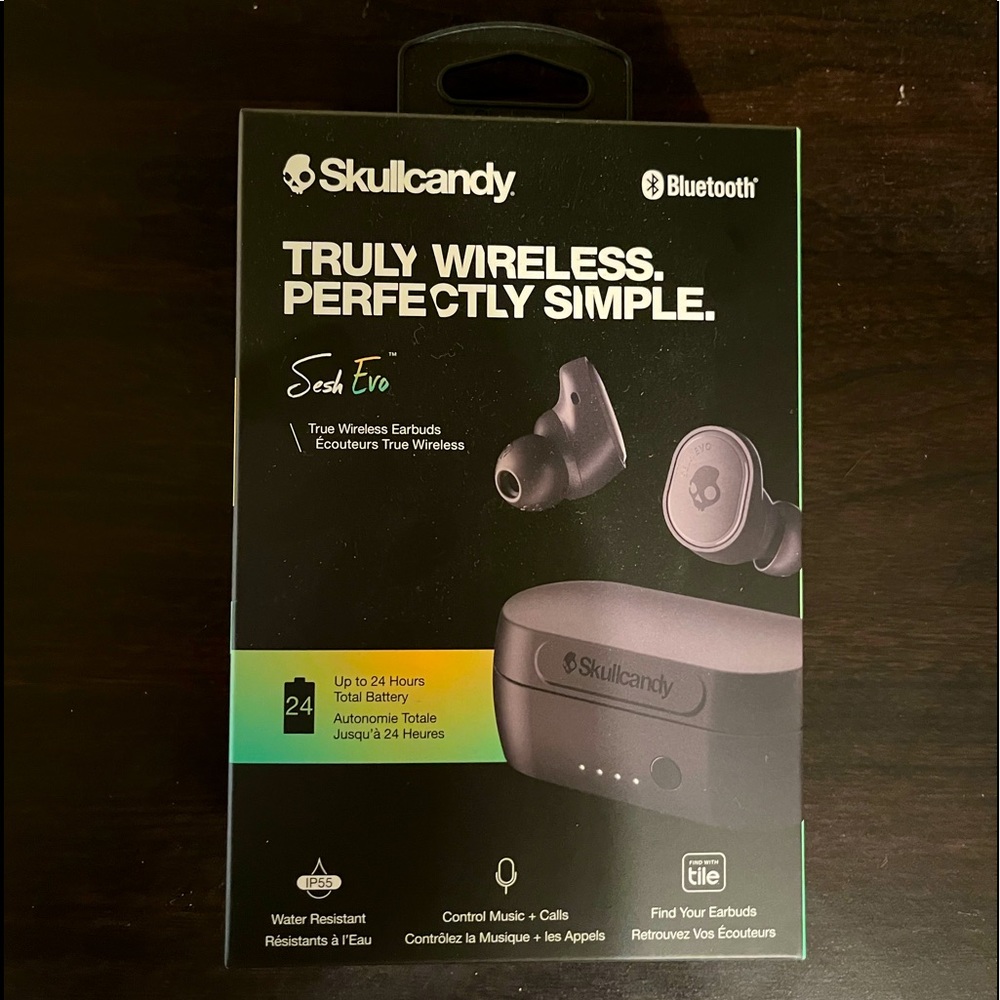 Skullcandy wireless earbuds *unopened*